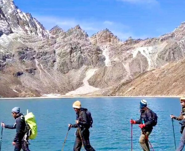 Everest Base Camp Chola Pass Gokyo Trek