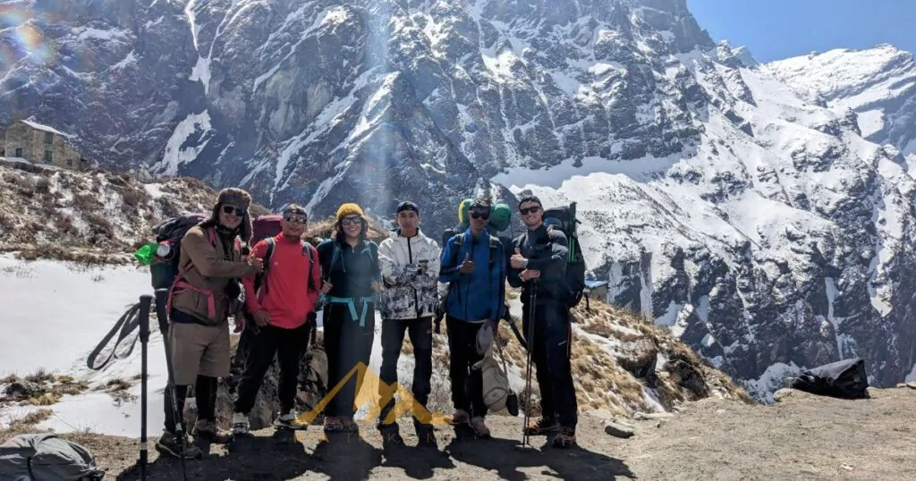 annaurna base camp trek group